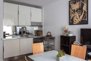 Air-Conditioned Furnished Apartment Ideal For Couples