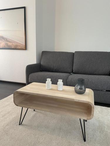 Airport Apartment for 4 - Kitchen - Parking - Netflix