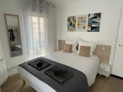 Aix Homes \