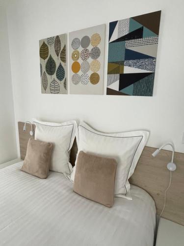 Aix Homes \