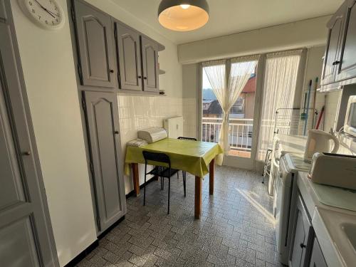 Appartement Aix-les-Bains, 2 pièces, 2 personnes - FR-1-555-28 Aix-les-Bains france