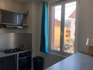 AIX LES BAINS : Appartement calme centre