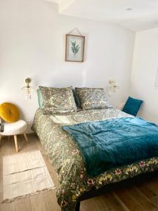Appartement Aix-Marseille superbe T2 avec jardin, piscine et parking 953 Chemin de la Roque 13109 Simiane-Collongue Provence-Alpes-Côte d\'Azur