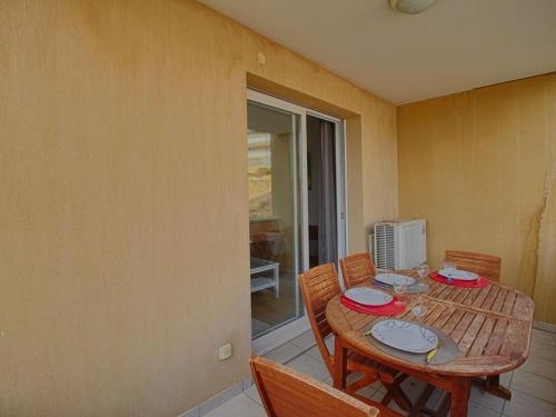 Appartement Appartement Ajaccio, 3 pièces, 4 personnes - FR-1-61-569 Résidence Parc Lucie Immeuble Lavezzi Ajaccio