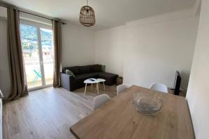 Ajaccio Charmant T2 neuf 40m2 avec balcon au Trottel wifi Clim parking plage à pieds 100m