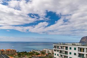 Appartement Ajuda III by An Island Apart Rua do Vale da Ajuda Jardins Forum Plaza 9000-116 Funchal Madère