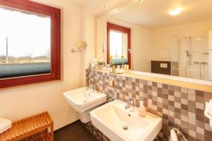 ALBATROS mit Ostseeblick Haus Fore 202