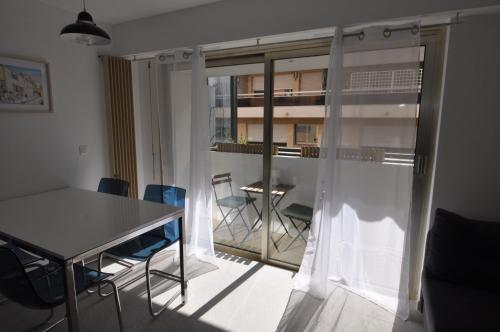 Albert 1er · Chic One-Bedroom Apartment with Parking - StayInAntibes