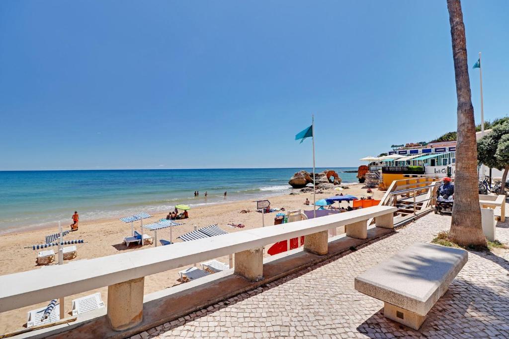 Albufeira Beach by Homing Rua 25 de Abril, 8200-591 Albufeira