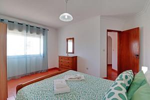 Albufeira Beach by Homing