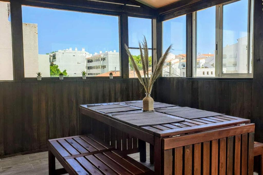 Albufeira Center Old Town, 8ppl, 5min Fishermans beach Rua do Movimento das Forças Armadas 111, Porta 8, 8200-157 Albufeira