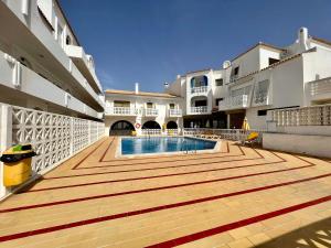 Appartement Albufeira Central 3 With Pool by Homing Urbanizacao da Praia da Oura, Bloco d 8201-912 Albufeira Algarve