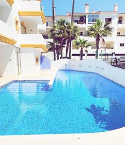 Appartement Albufeira Central Apartment, 10 mins walk to beach Av francisco sá carneiro EDF. Lancemar Poente 3H 8200-340 Albufeira Algarve