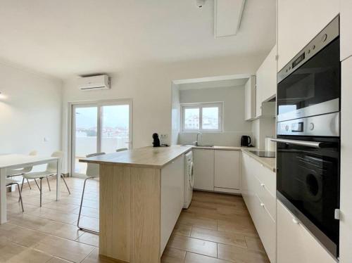 Albufeira Centre Apartment with Pool