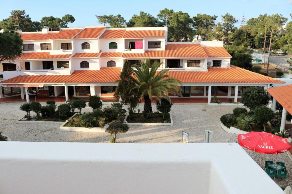 Albufeira Falésia Elegant by Homing Praceta do Pinhal, Edificio Navegador, Direito, 37, 8200-593 Albufeira