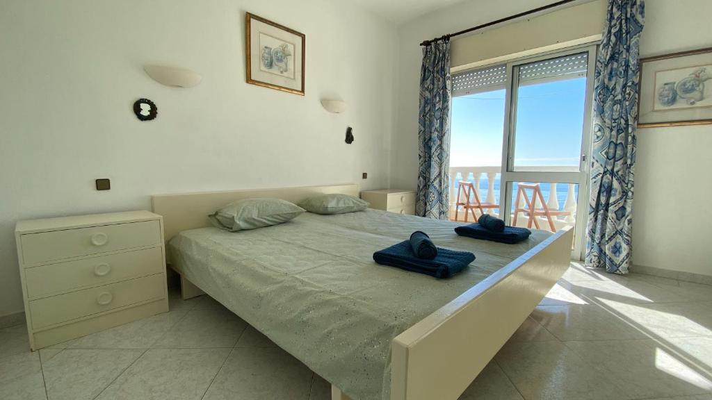 Albufeira - Guest House em frente à praia do Inatel 8200-148 Albufeira