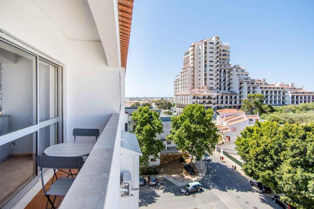 Albufeira Holidays Near The Strip Rua Vasco Santana 176B, 6th Floor, Edifício Eiramar, Montechorro, 8200-291 Albufeira