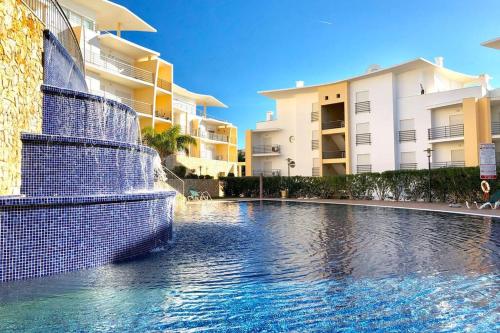 Albufeira l AMAZING terrasse with jacuzzi Encosta da Orada