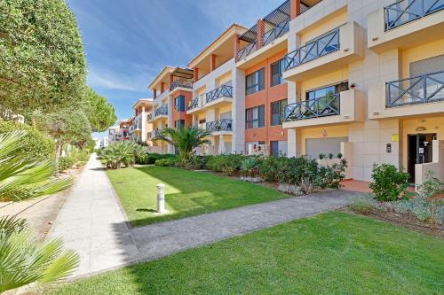 Albufeira Modern with pool by Homing