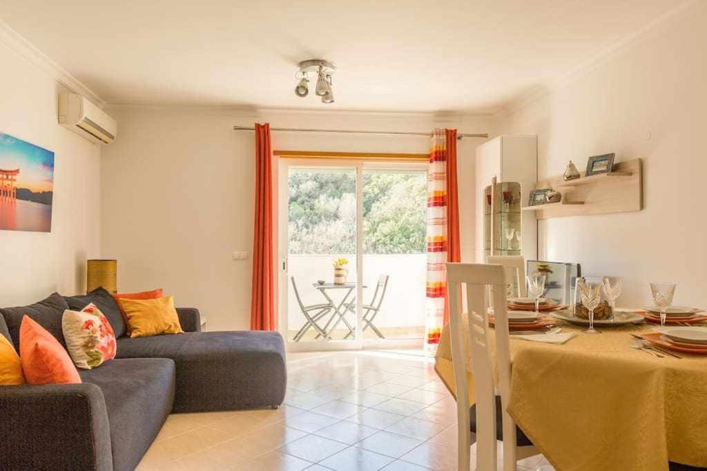 Albufeira Old Town Two bedroom Apartment Center rua 5 de outubro n.160, 2f, 8200-109 Albufeira