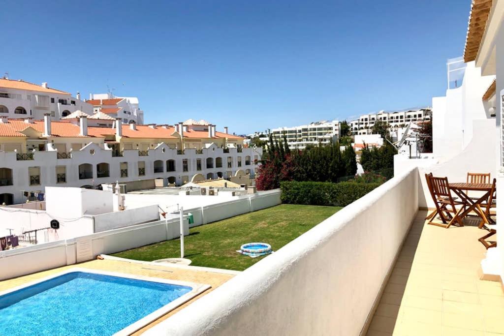 Albufeira Old town with pool l Alexio 5 Rua António Aleixo, 8200-091 Albufeira