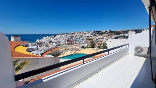 Albufeira, One step to the beach (13)