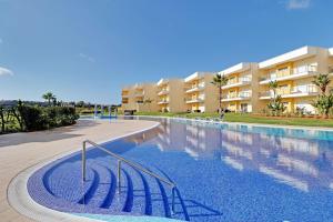 Albufeira Paradise with Pool by Homing