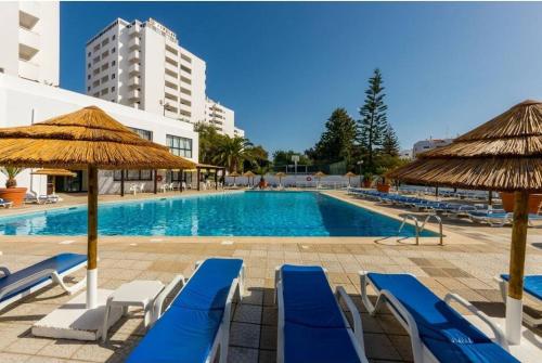 Albufeira SPOT com piscinas exteriores e interior!