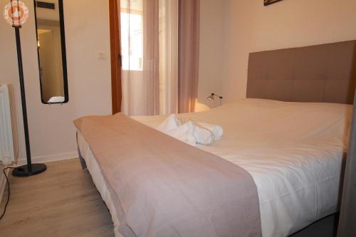ALC - BL5 - 14 min PALAIS AND 5 min BEACHES