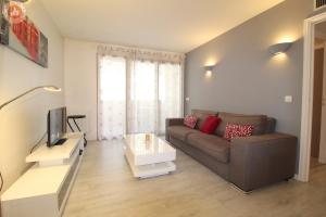 ALC - BL5 - 14 min PALAIS AND 5 min BEACHES