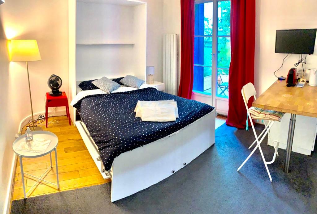 Alerte bien rare ! Studio avec terrasse Rez-de-Chaussée 9 Rue Boulard, 75014 Paris