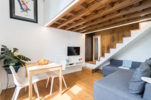 Alfama Blue Studio Loft Apartment - by LU Holidays