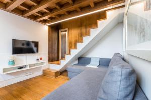Alfama Blue Studio Loft Apartment - by LU Holidays