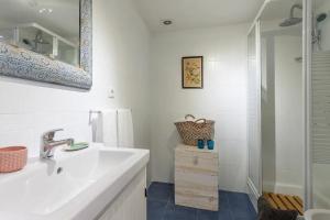 Alfama Charming Apartment, By TimeCooler