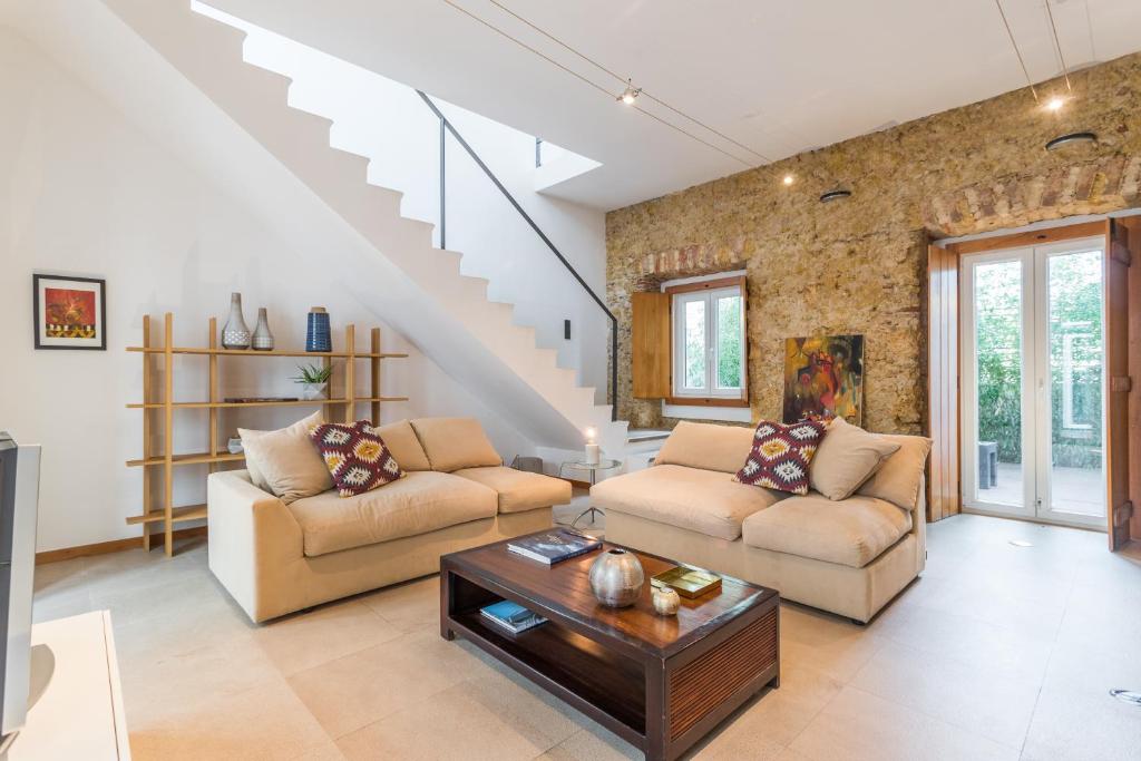 Alfama Design Villa 10 Travessa das Freiras RC Esquerdo, 1100-258 Lisbonne
