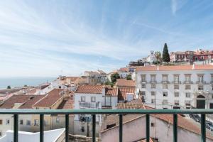 Alfama Stunning River and Historic City Views 2Bedrooms & 2Bathrooms AC Balcony 18th Century Building