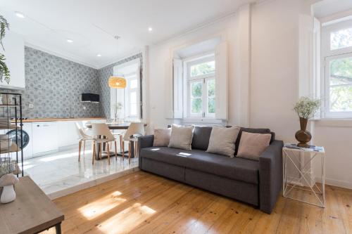 Alfama Tale Four-Bedroom Apartment w/ River View - by LU Holidays