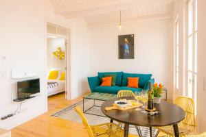 Alfama Terrace River View 12 by Lisbonne Collection