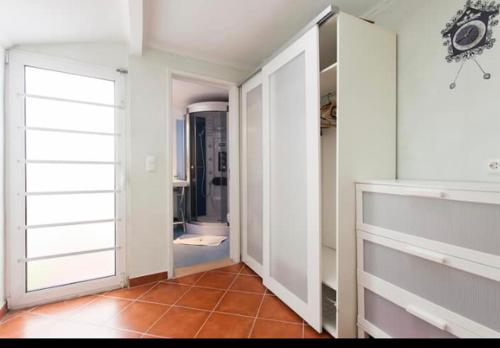 Alfama Top Location 2