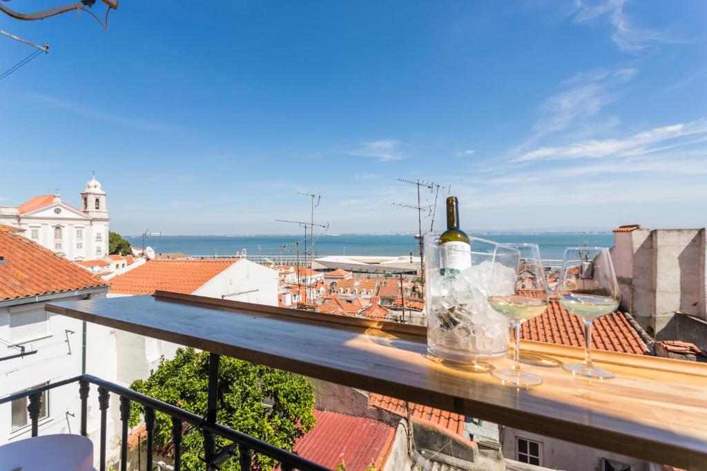 Appartement Alfama Vintage Studio Apartment w/ RiverView - by LU Holidays 5 Beco Garces 1100-264 Lisbonne