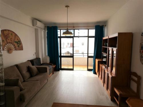 Algarve, modern T1 apartment with balcony, Quarteira