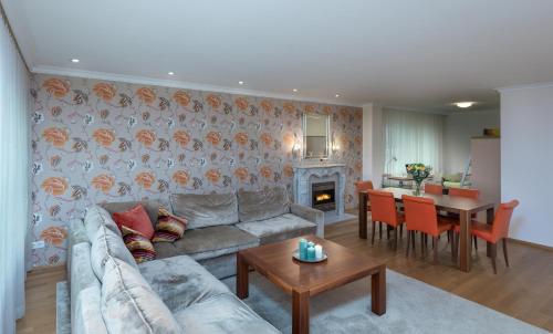 Allee Apartment