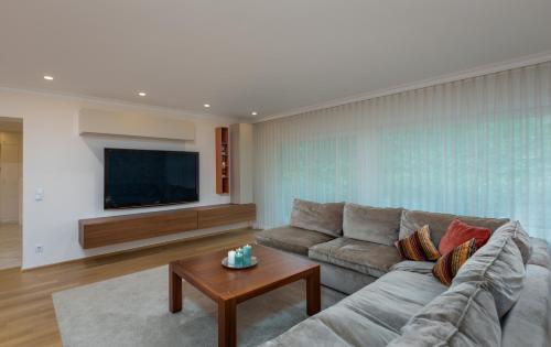 Allee Apartment