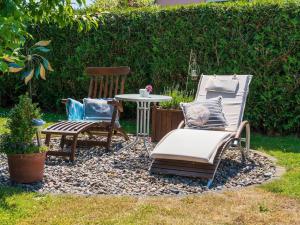Alluring Holiday Home in Pepelow near Seabeach, Watersports