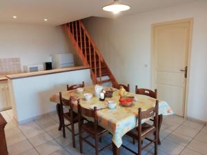 Alluring Holiday Home in Quend with Swimming Pool