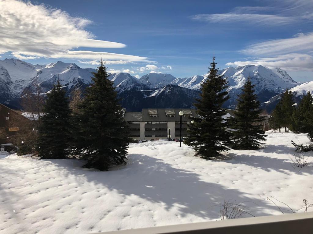 Appartement Appartement Alpe Huez-plein sud-balcon L'Alpe d'Huez 563 Rue du 93è R.A.M, 38750 L\'Alpe-d\'Huez