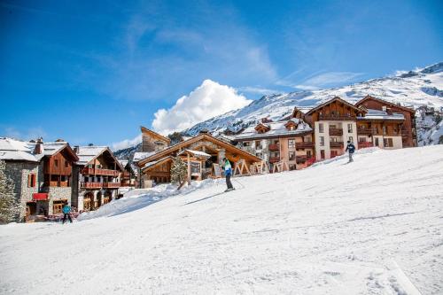 ALPES les ARCS 1950 Prince des Cimes, skis aux pieds, piscine, sauna, activités