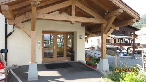 Alpine Lodge 5