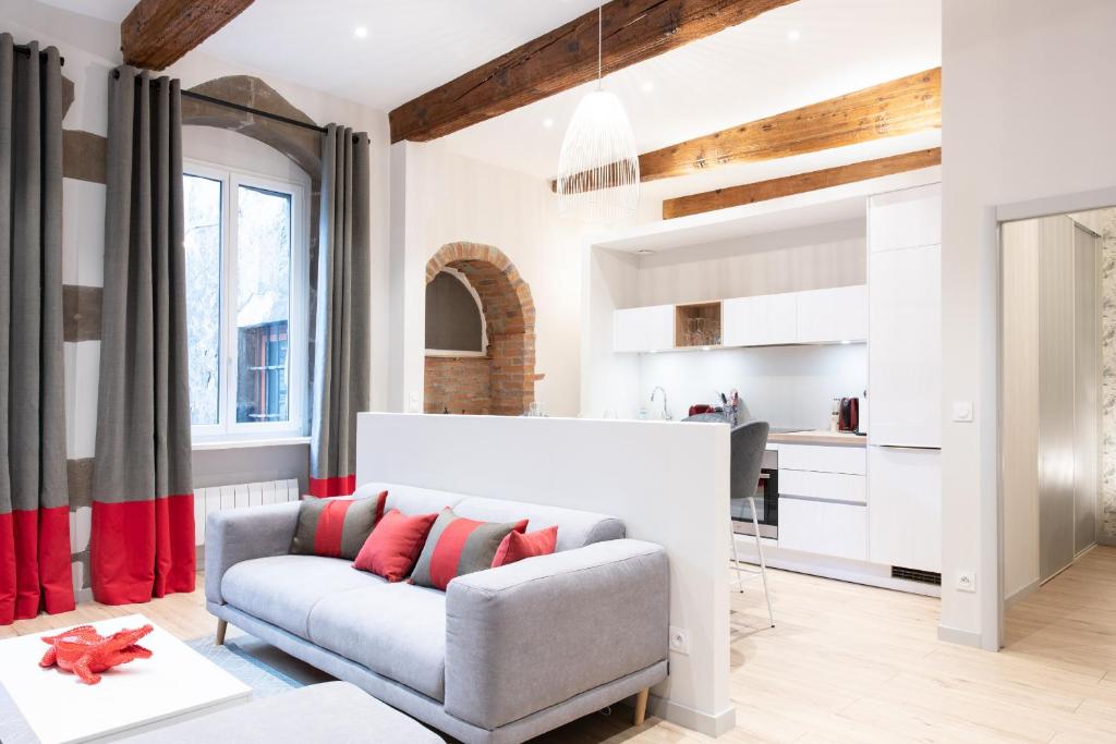 ALTAI Annecy Rent Lodge 11 Rue du Pâquier, 74000 Annecy