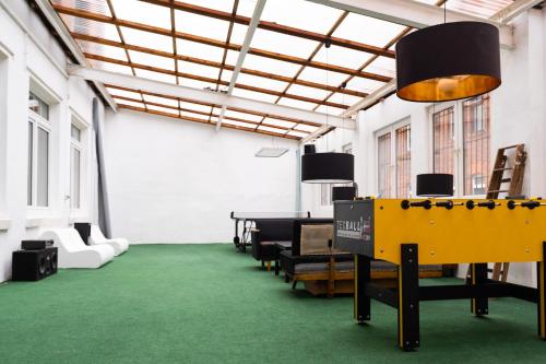 Altbau-Studio 230m² mit Wintergarten bis 10 Pers.